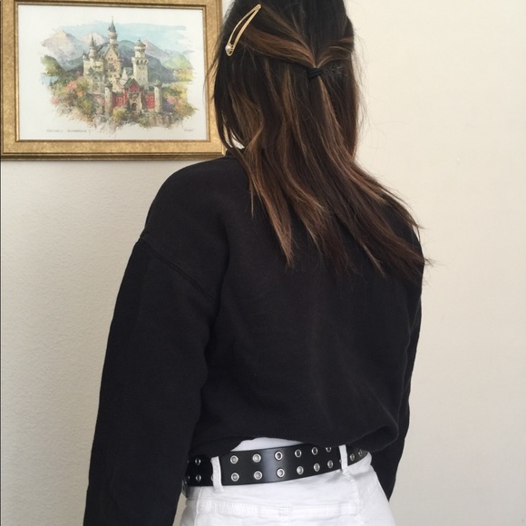 black crew neck - Picture 3 of 3